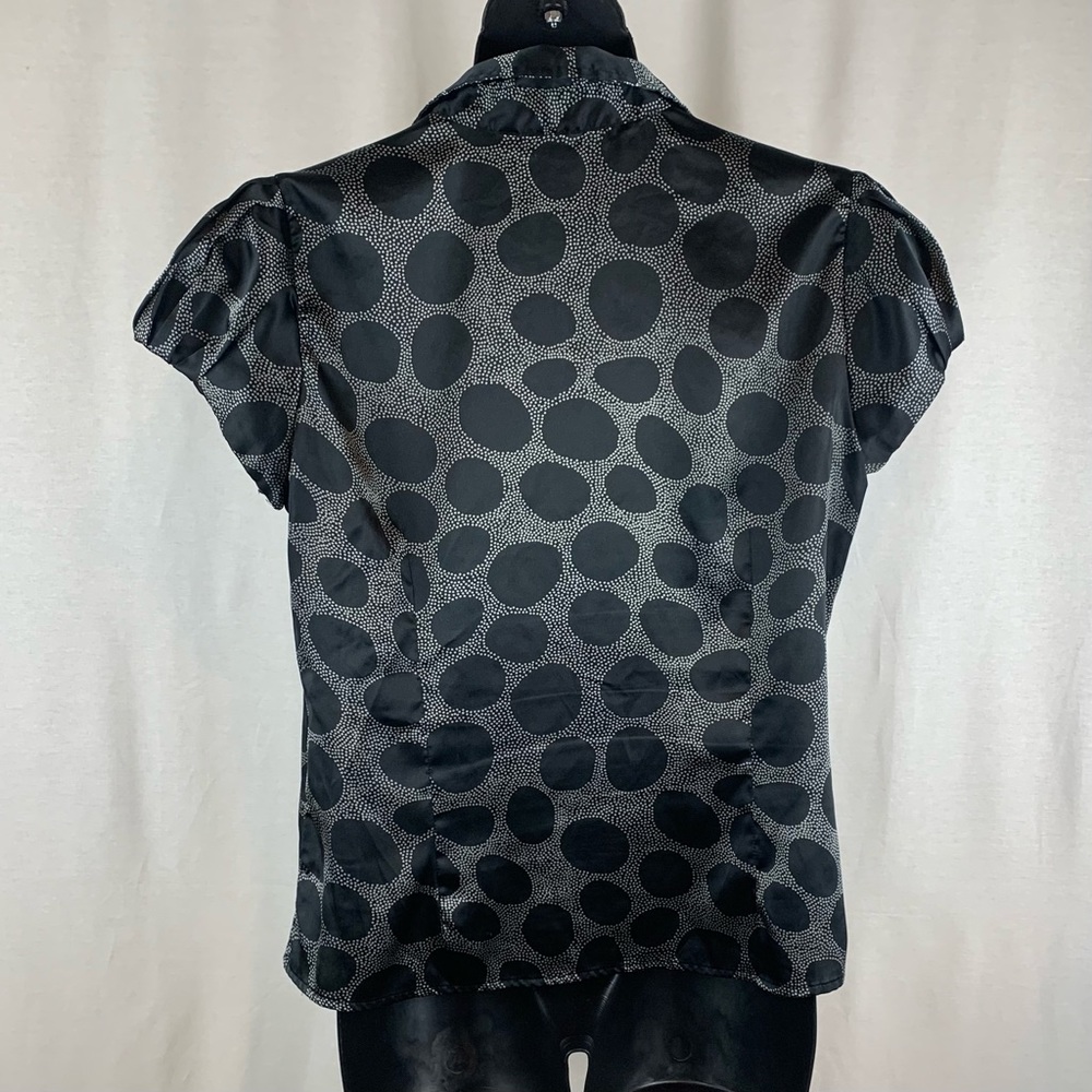 Apt 9 Satiny Polka Dot Fitted Dress shirt Blouse, Size XL - Picture 3 of 5